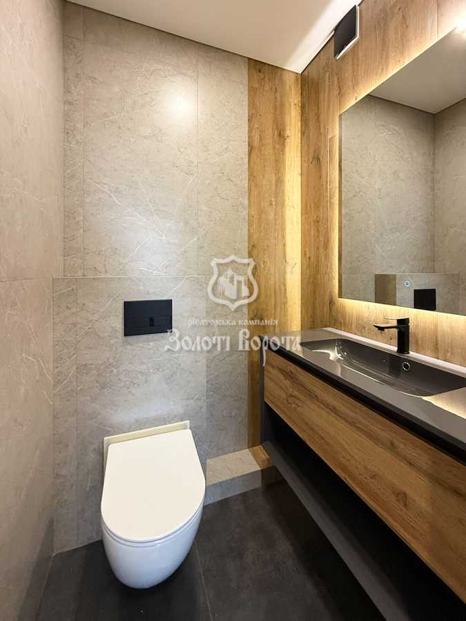 Продаж 2-кімнатної квартири 73.3 м², Північно-Сирецька вул., 8