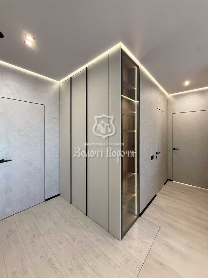 Продаж 2-кімнатної квартири 73.3 м², Північно-Сирецька вул., 8