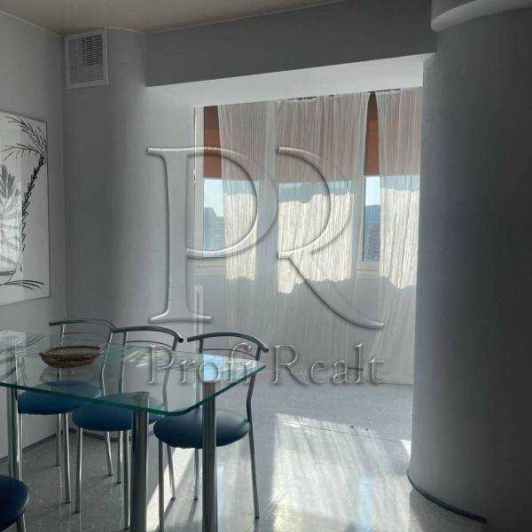 Продажа 2-комнатной квартиры 77 м², Княжий Затон ул., 11