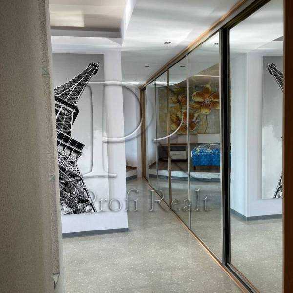Продажа 2-комнатной квартиры 77 м², Княжий Затон ул., 11