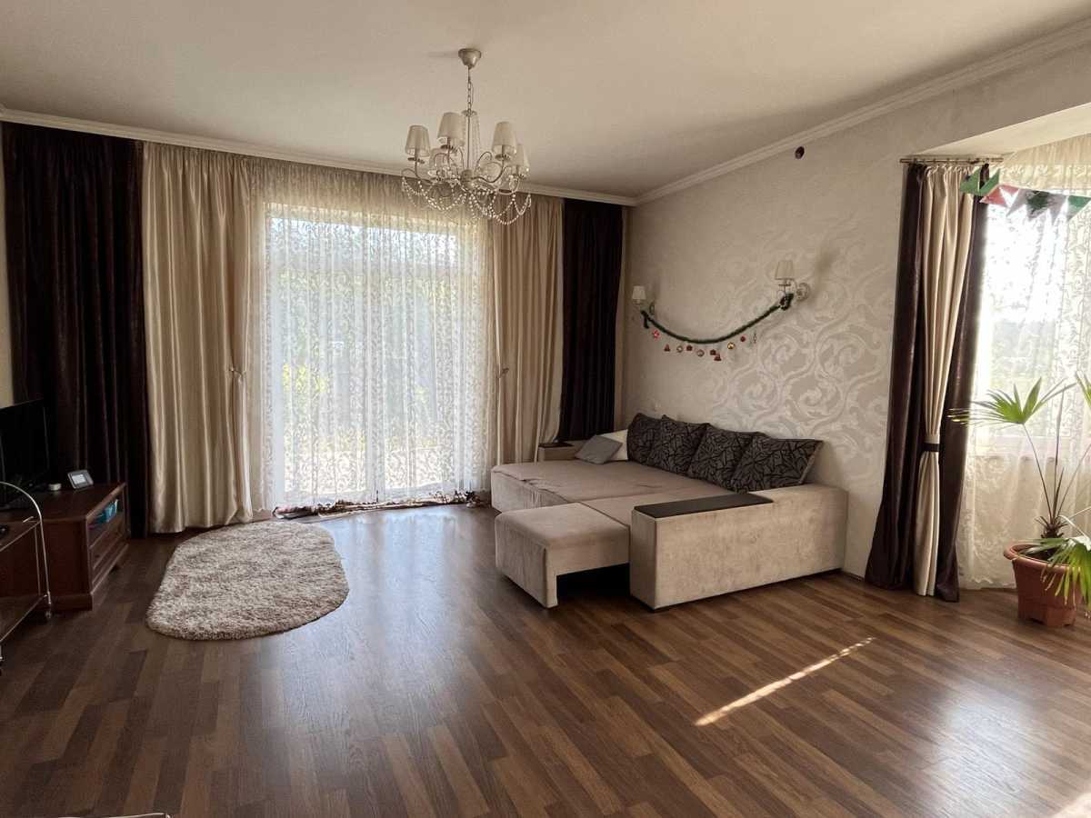 Продажа дома 204 м², Б/н, 77