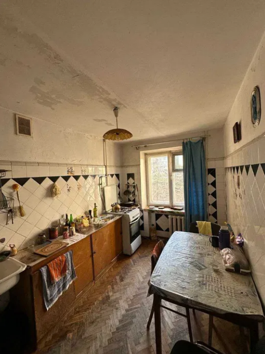 Продажа 4-комнатной квартиры 99 м², Посмитного ул.