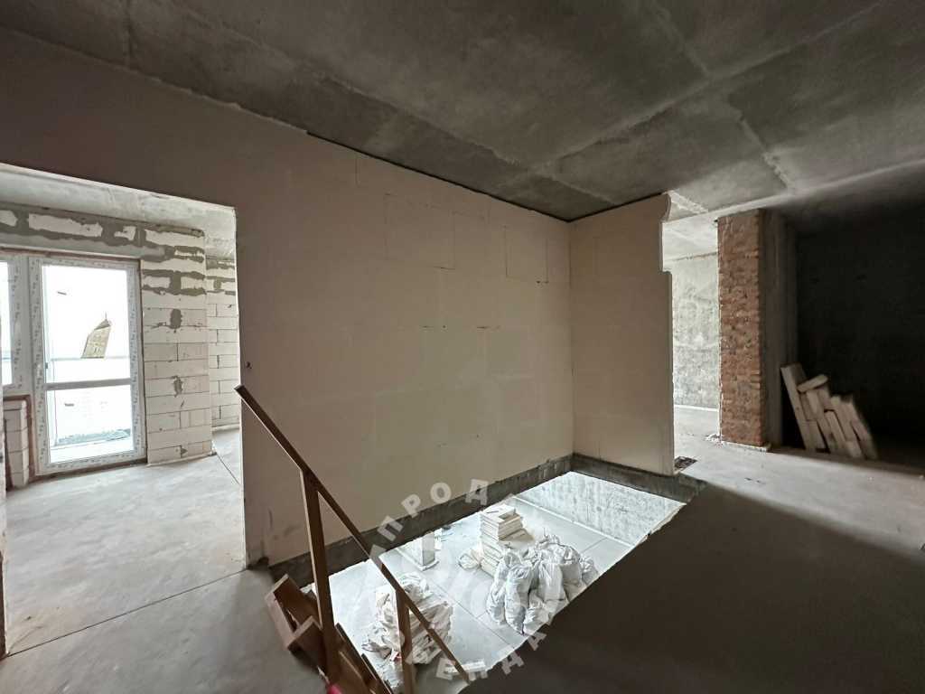 Продажа 5-комнатной квартиры 142 м², Полевая ул., 38