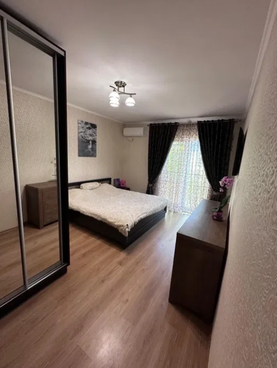 Продаж 3-кімнатної квартири 76 м², Балківська вул.