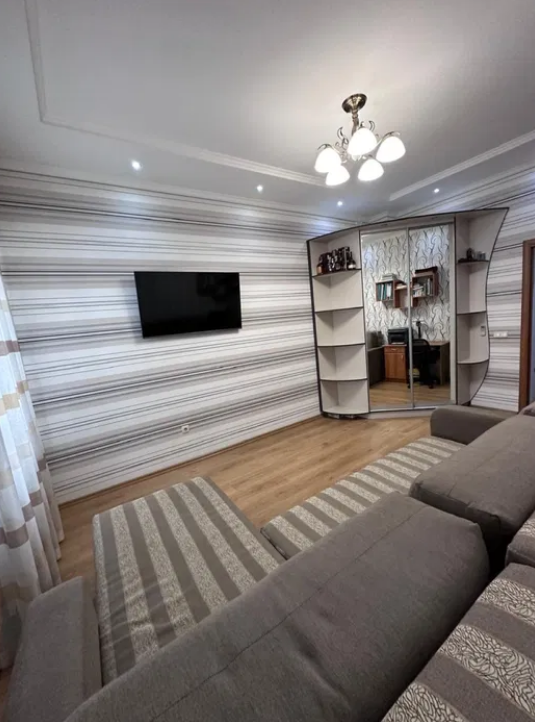 Продаж 3-кімнатної квартири 76 м², Балківська вул.