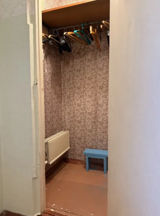 Продаж 1-кімнатної квартири 44 м², Варненська вул.