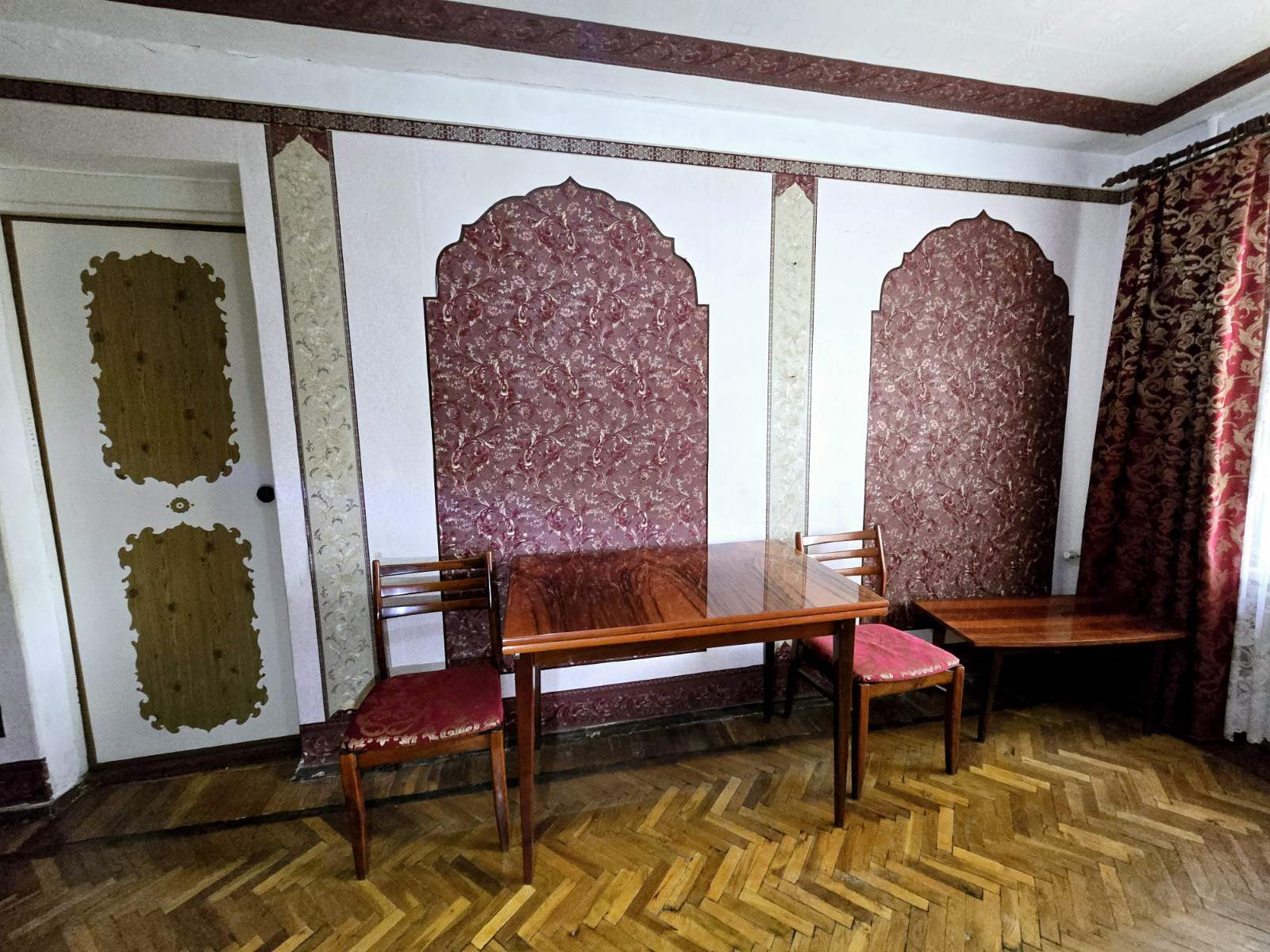 Продажа 3-комнатной квартиры 64 м², Гагарина просп.