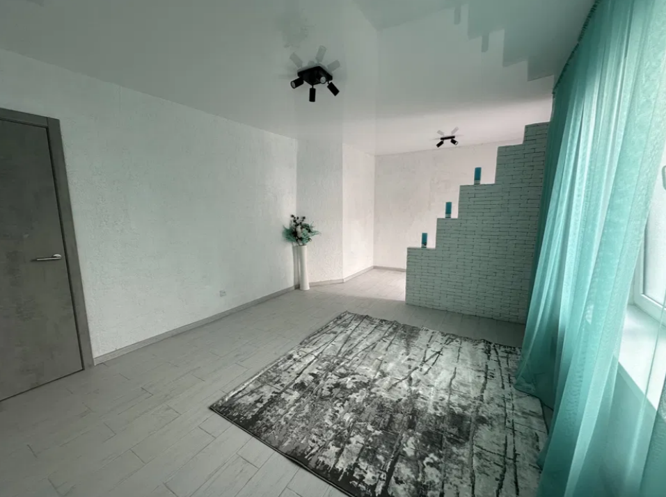 Продажа 1-комнатной квартиры 37 м², Екатерининская ул.