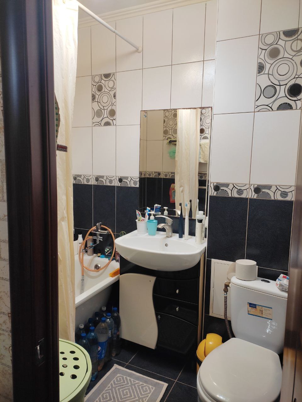 Продаж 4-кімнатної квартири 61 м², Герасима Кондратьєва вул.
