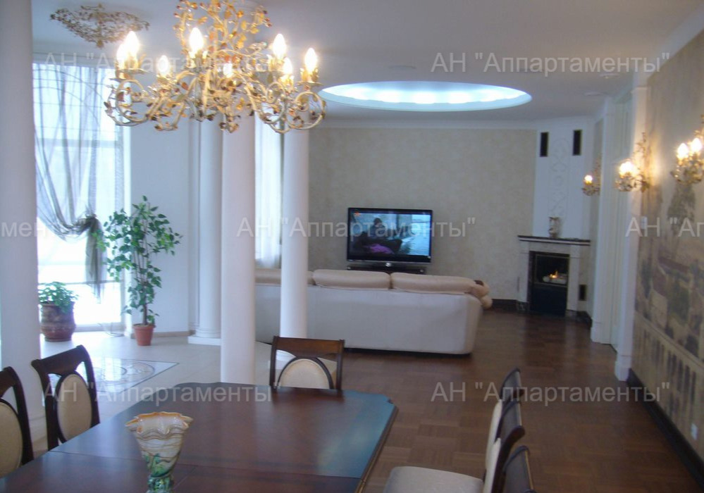 Продажа дома 855 м², Алексея Деревянко ул.