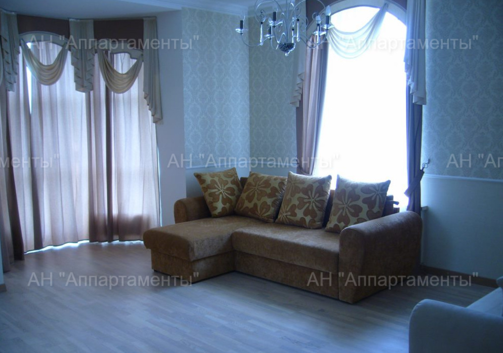 Продажа дома 855 м², Алексея Деревянко ул.
