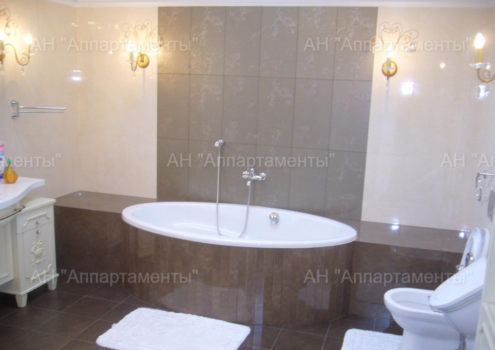 Продажа дома 855 м², Алексея Деревянко ул.