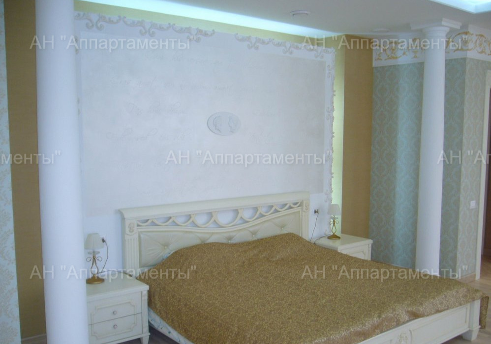 Продажа дома 855 м², Алексея Деревянко ул.