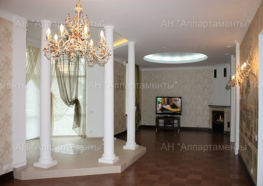 Продажа дома 855 м², Алексея Деревянко ул.