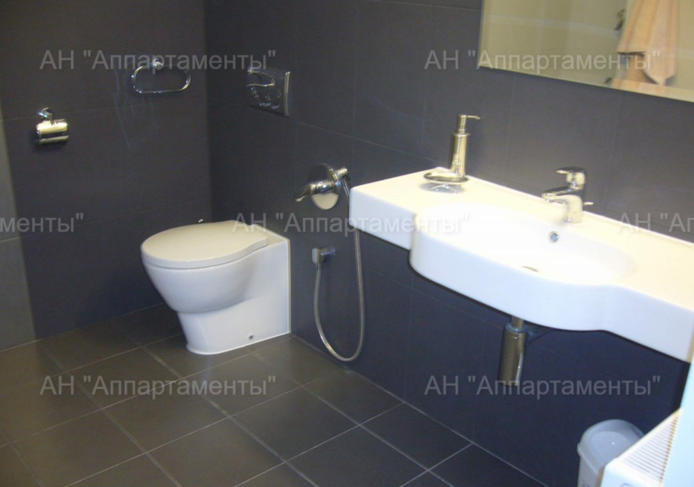 Продажа дома 855 м², Алексея Деревянко ул.