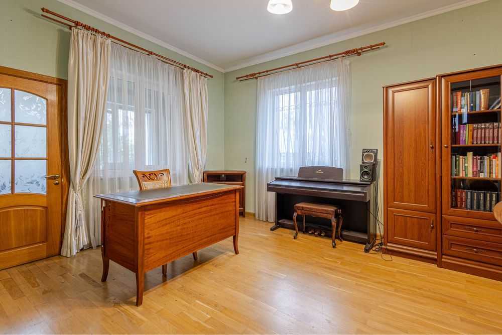 Продаж будинку 471 м², Зоряна, 8