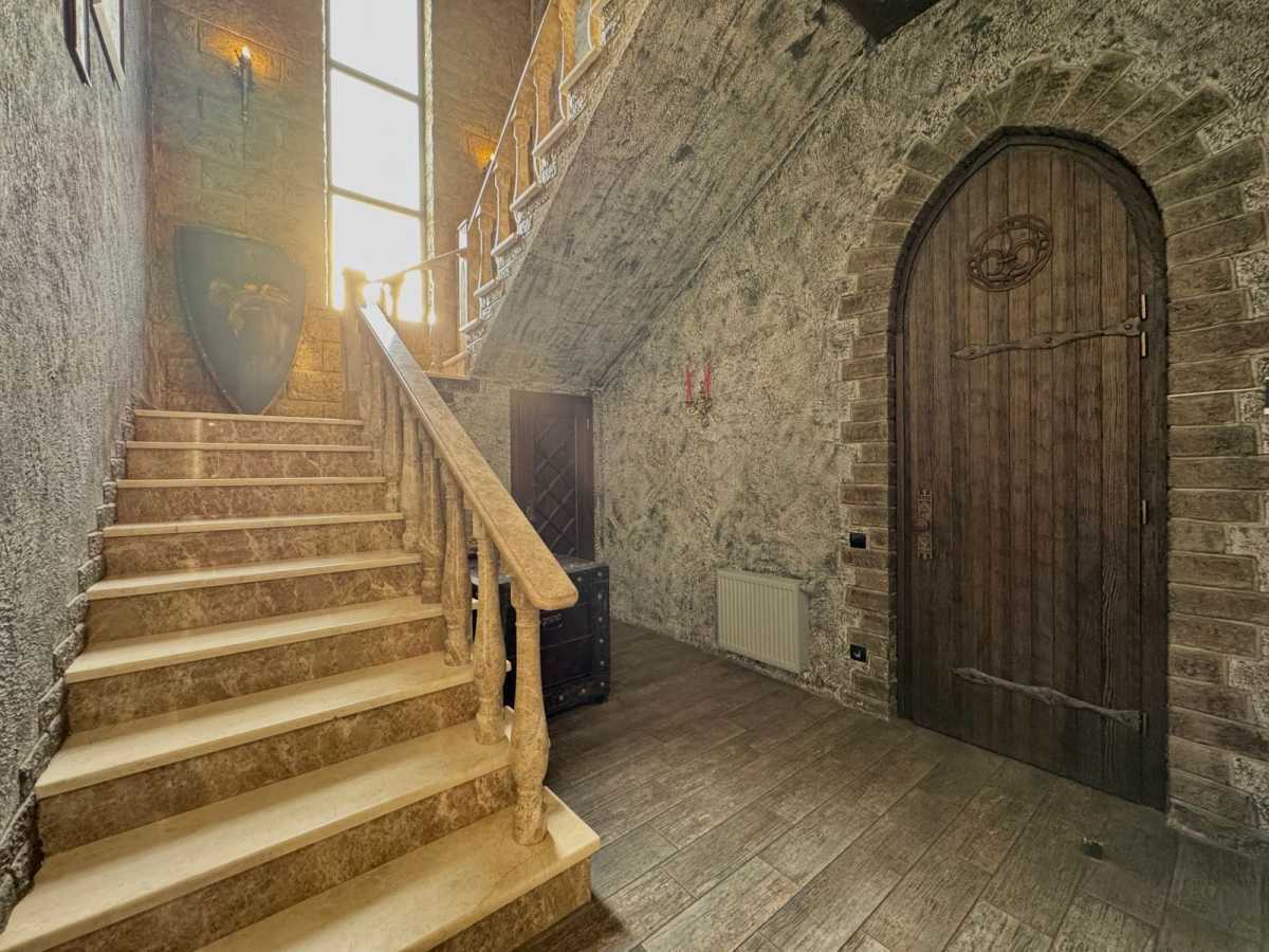 Продаж будинку 400 м², Дубрівка вул, 1