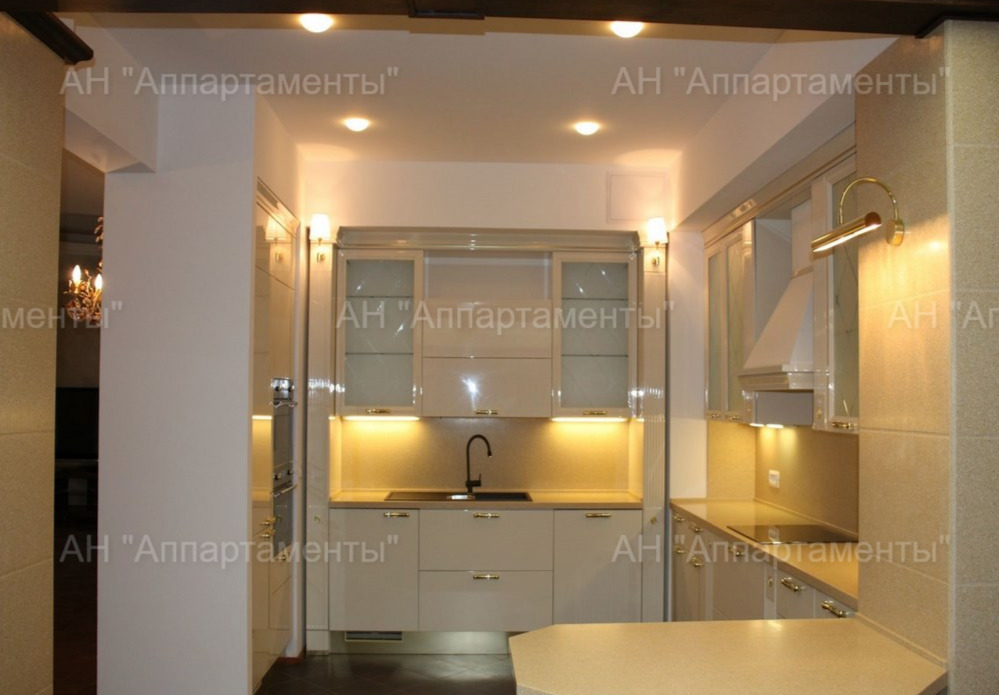 Аренда дома 850 м², Алексея Деревянко ул.
