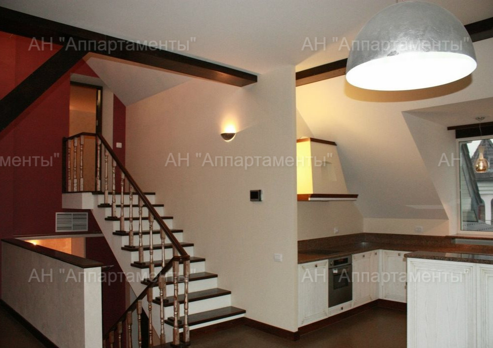 Аренда дома 850 м², Алексея Деревянко ул.