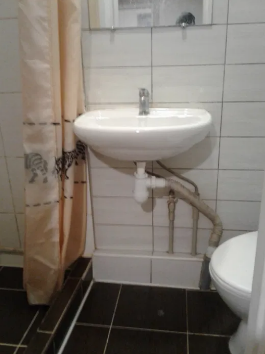 Продаж 2-кімнатної квартири 32 м², Книжный пров.