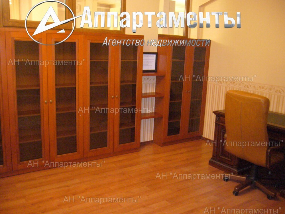 Аренда 4-комнатной квартиры 180 м², Чернышевская ул.