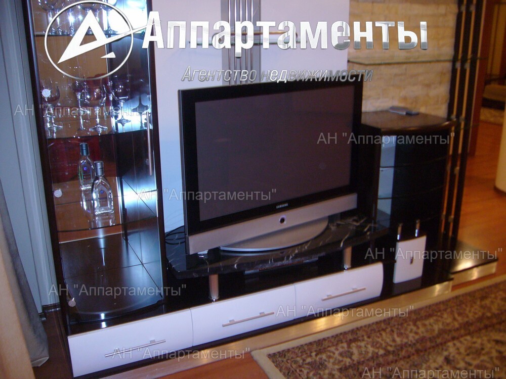 Аренда 4-комнатной квартиры 180 м², Чернышевская ул.