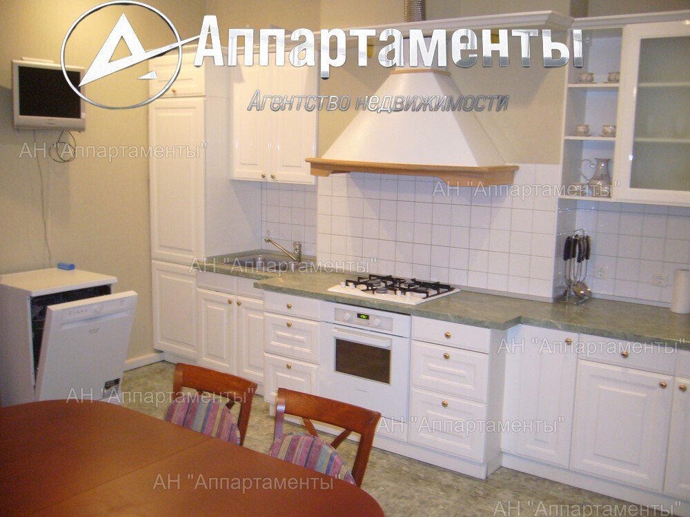 Аренда 4-комнатной квартиры 180 м², Чернышевская ул.