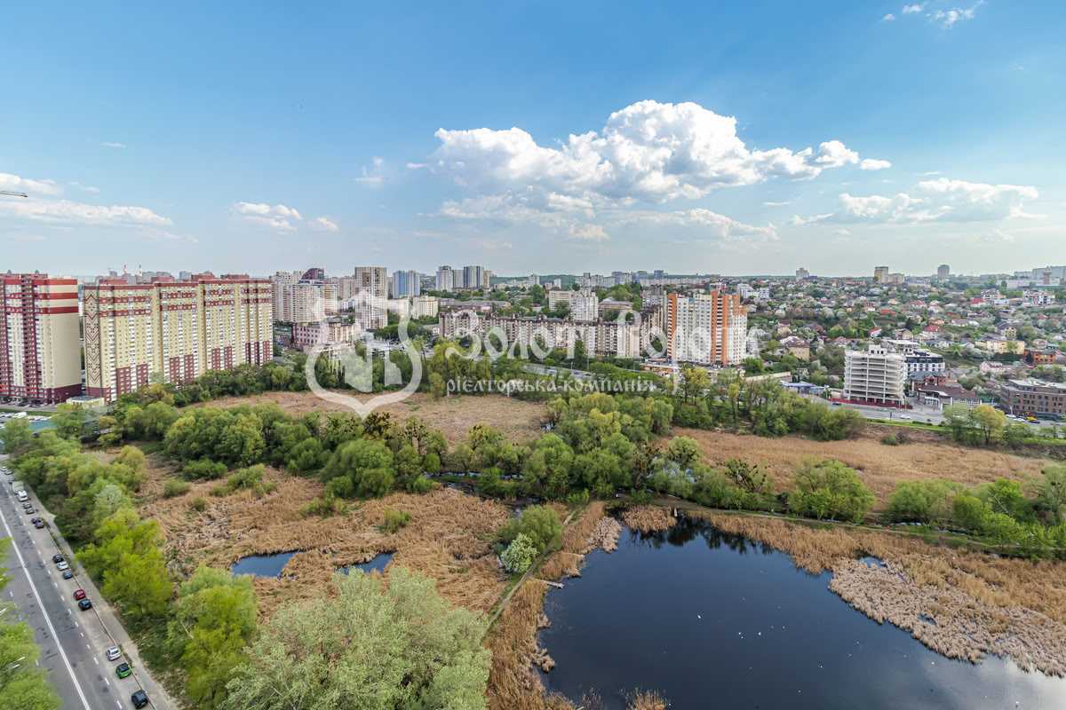 Продажа 2-комнатной квартиры 97 м², Владимира Брожка ул., 70