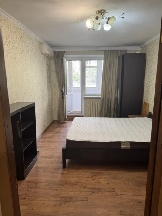 Продажа 1-комнатной квартиры 43 м², Небесной Сотни просп.
