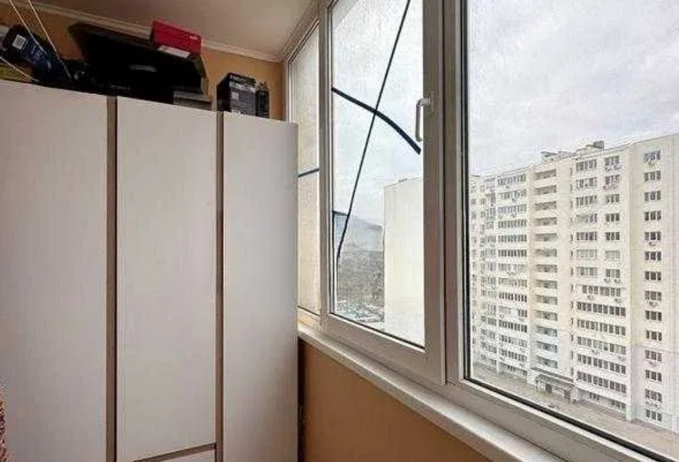 Продаж 1-кімнатної квартири 53 м², Костанді вул.
