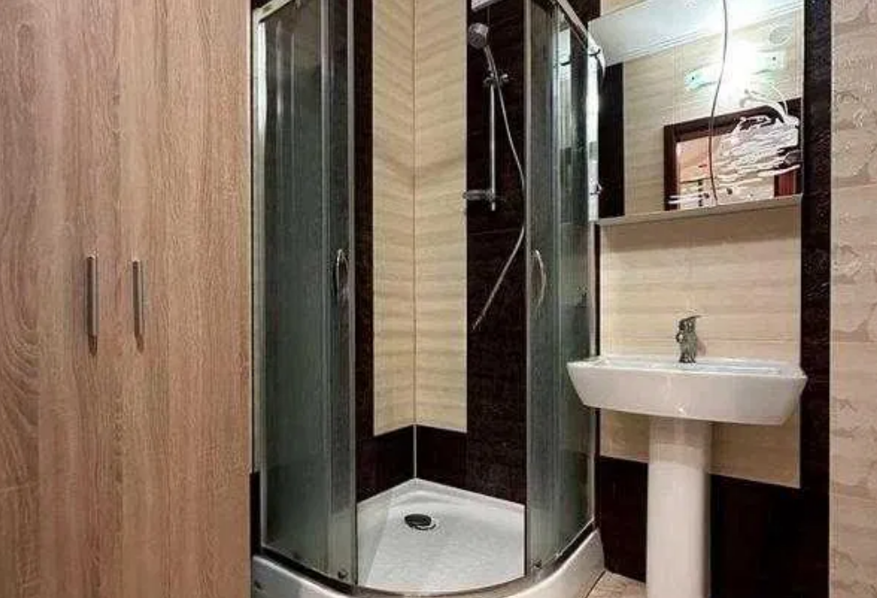 Продаж 1-кімнатної квартири 53 м², Костанді вул.