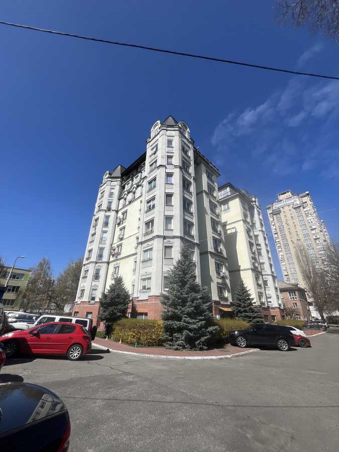 Продаж 4-кімнатної квартири 162.8 м², Пріорська вул., 10