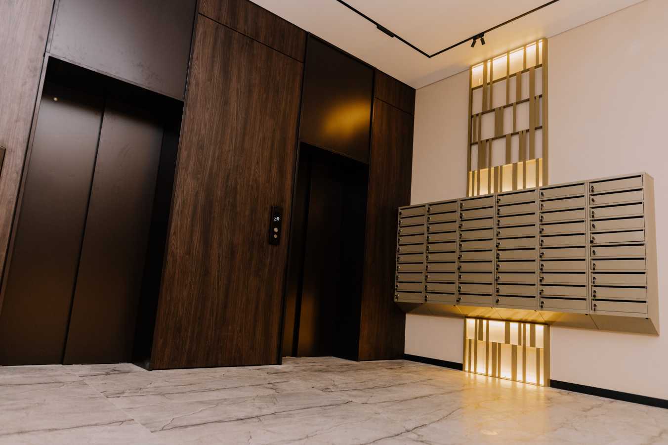 Продажа 1-комнатной квартиры 41 м², Михаила Максимовича ул., 24