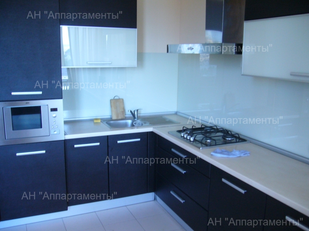 Продажа 3-комнатной квартиры 90 м², Свободы ул.