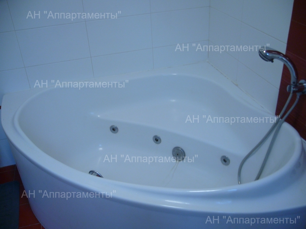 Продажа 3-комнатной квартиры 90 м², Свободы ул.