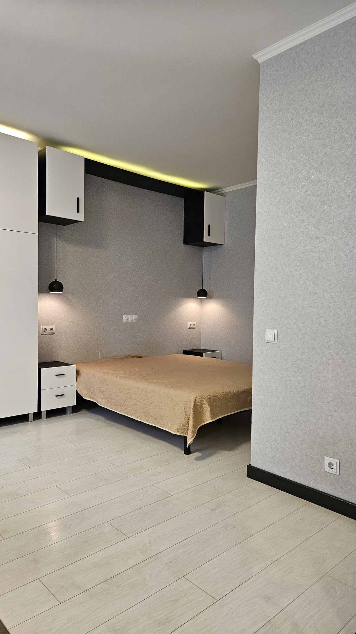 Аренда 1-комнатной квартиры 45 м², Семьи Кульженков ул., 35