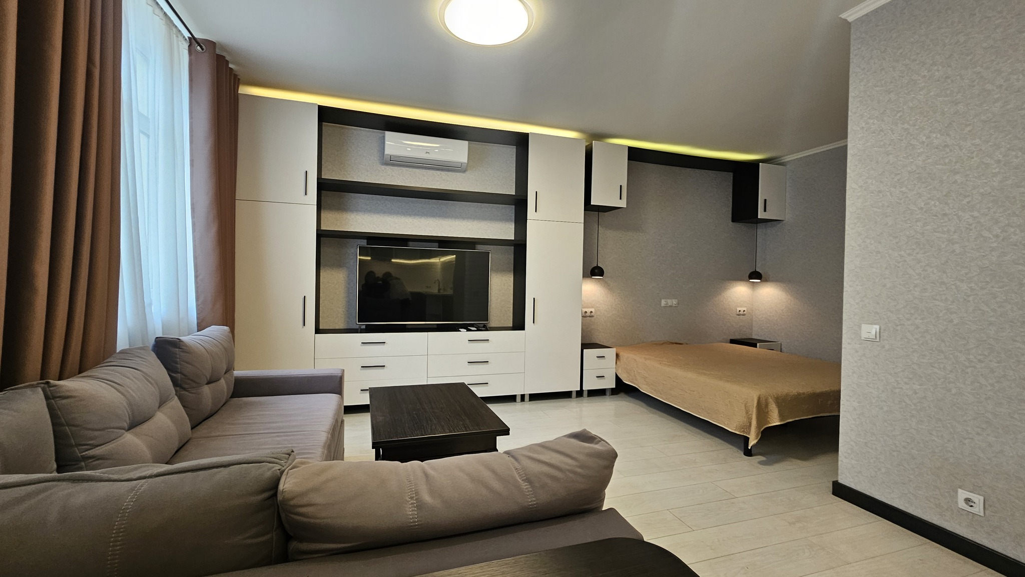 Аренда 1-комнатной квартиры 45 м², Семьи Кульженков ул., 35