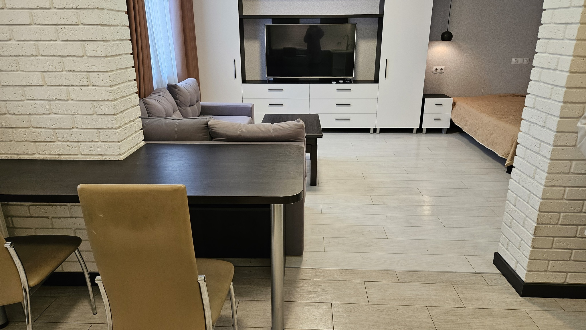 Аренда 1-комнатной квартиры 45 м², Семьи Кульженков ул., 35