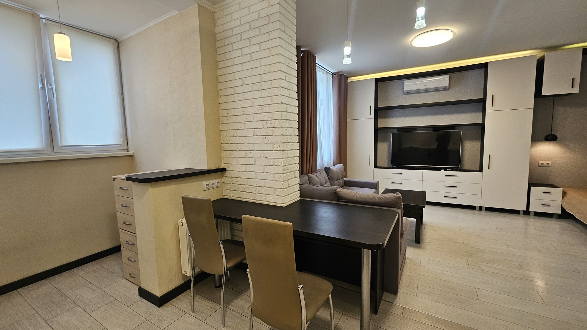 Аренда 1-комнатной квартиры 45 м², Семьи Кульженков ул., 35