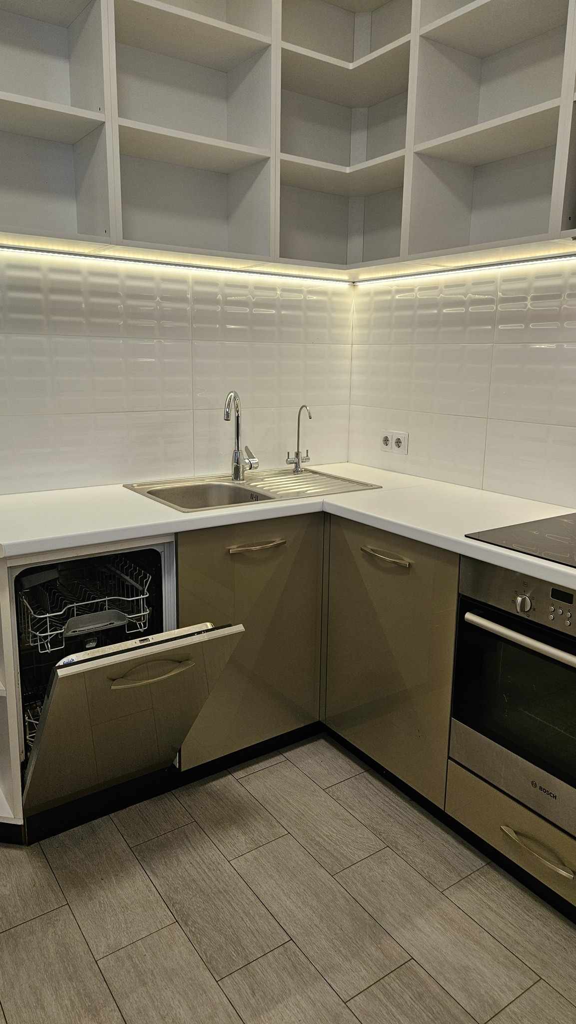 Аренда 1-комнатной квартиры 45 м², Семьи Кульженков ул., 35