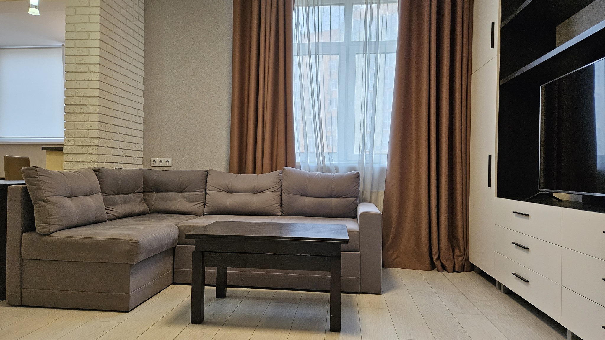 Аренда 1-комнатной квартиры 45 м², Семьи Кульженков ул., 35