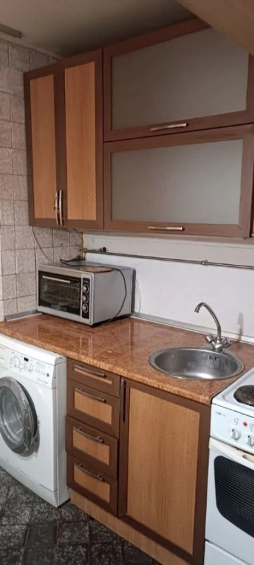 Продаж 3-кімнатної квартири 64 м²