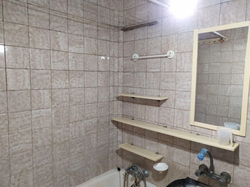 Продаж 3-кімнатної квартири 64 м²