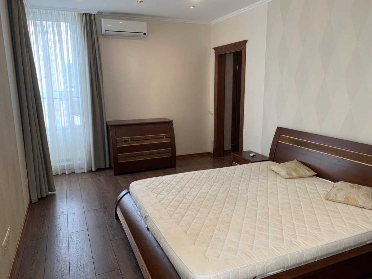 Оренда 3-кімнатної квартири 120 м², Валерія Лобановського просп., 6Д