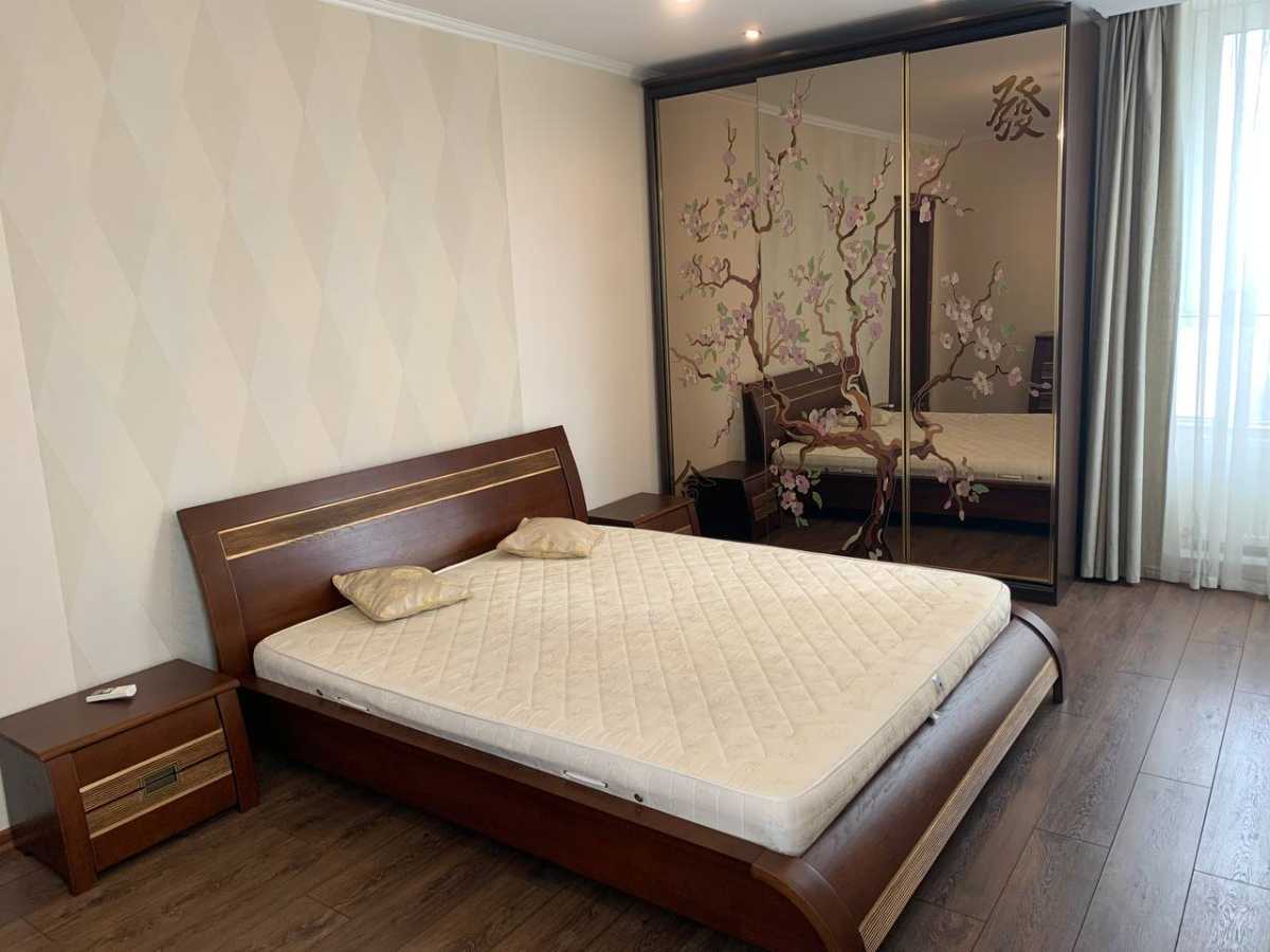 Оренда 3-кімнатної квартири 120 м², Валерія Лобановського просп., 6Д