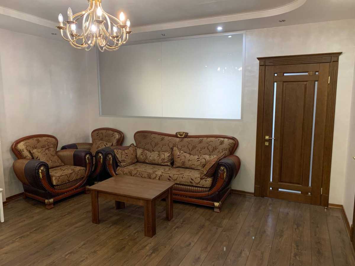 Оренда 3-кімнатної квартири 120 м², Валерія Лобановського просп., 6Д