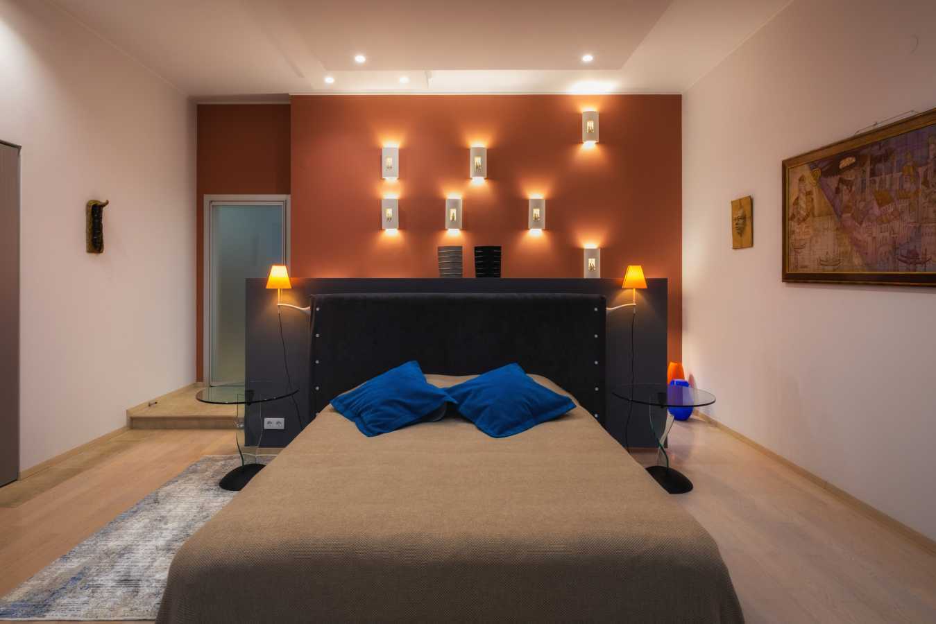 Продаж 2-кімнатної квартири 171 м², Михайлівська вул., 15