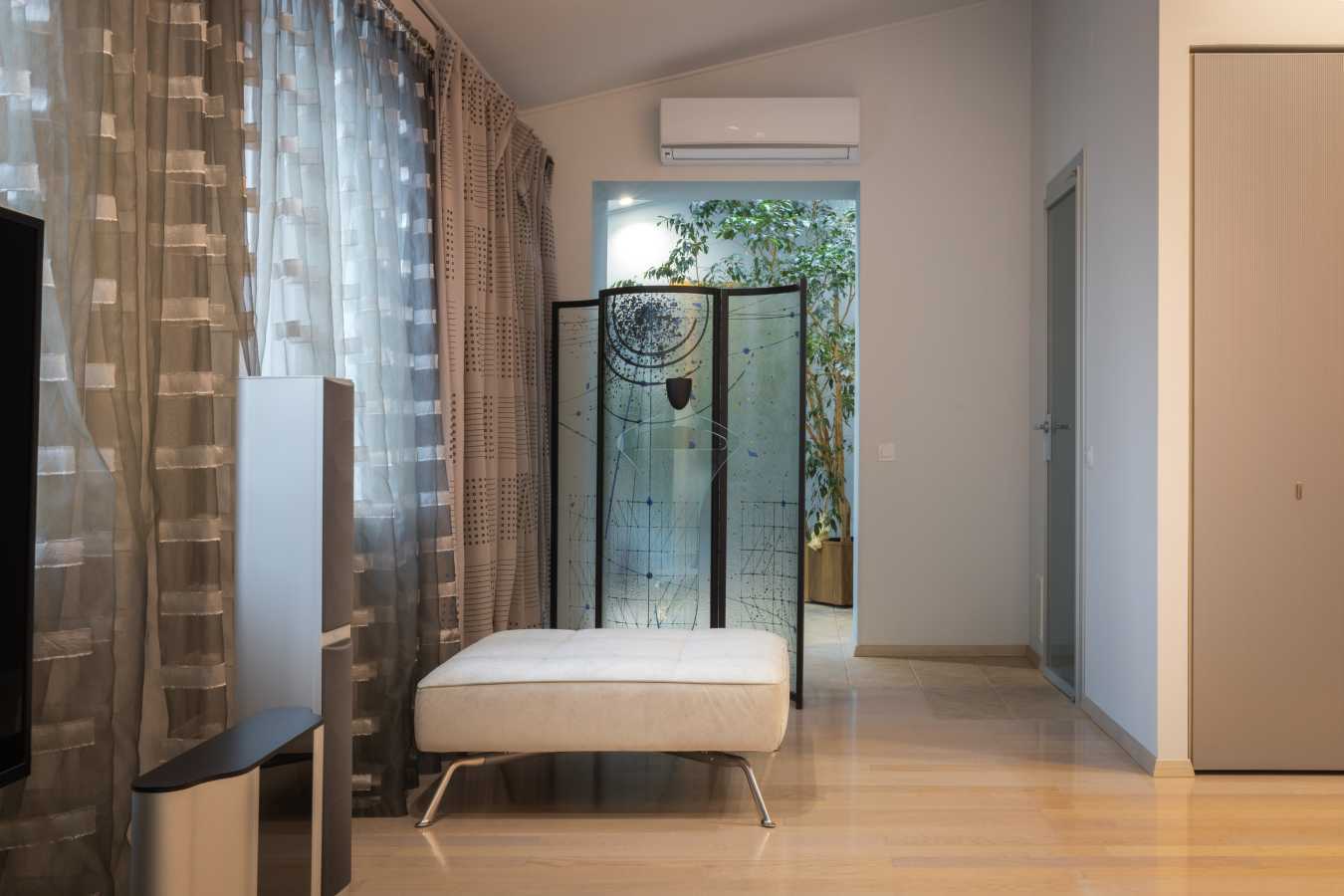Продаж 2-кімнатної квартири 171 м², Михайлівська вул., 15