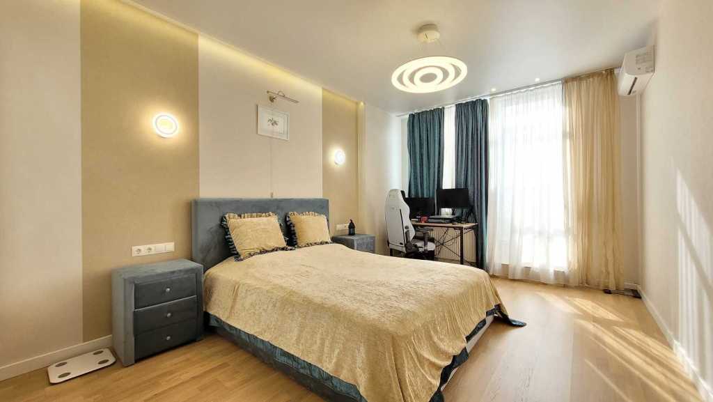 Продаж 1-кімнатної квартири 52 м², Перемоги просп., 55А