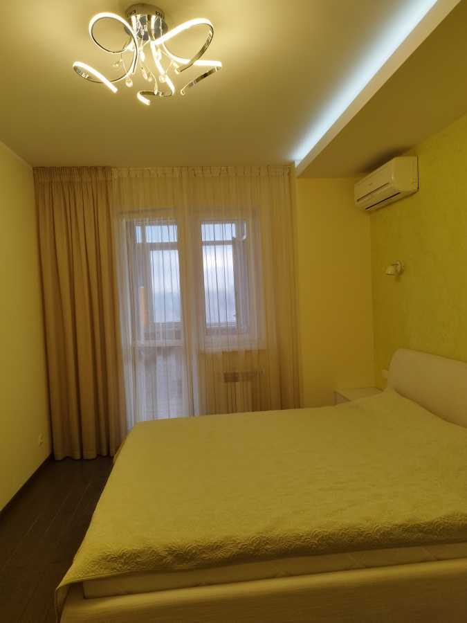 Аренда 2-комнатной квартиры 91 м², Юрия Кондратюка ул., 3